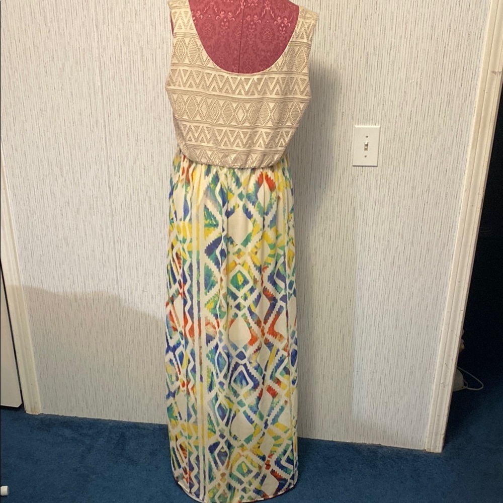 Luxology Sz Large Blue Multi Geo Graphic Maxi Dress & Flowing Silhouette Design - Picture 4 of 10